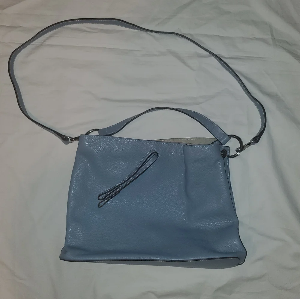 Alberta di Canio Italian leather blue purse. Silvwr hardware.